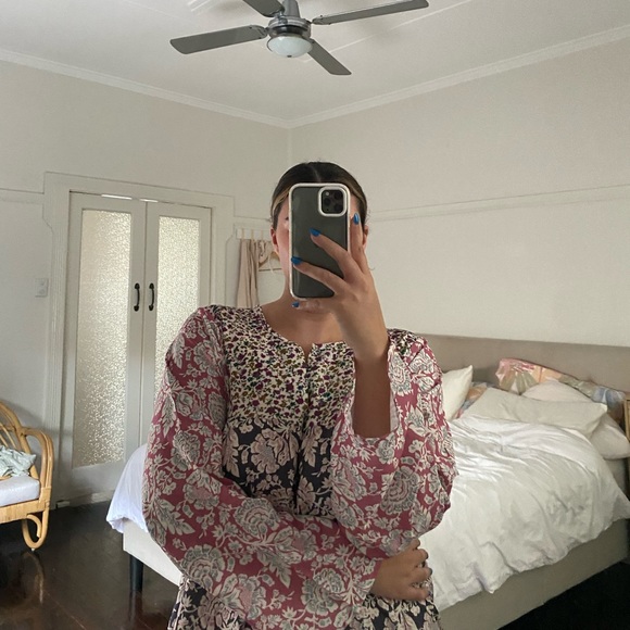 Verge Girl floral maxi dress in pink & purple - Picture 2 of 7